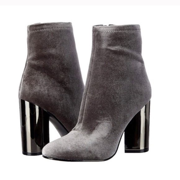Aldo Gray Silver Velvet Booties Metallic Heels - Picture 2 of 8